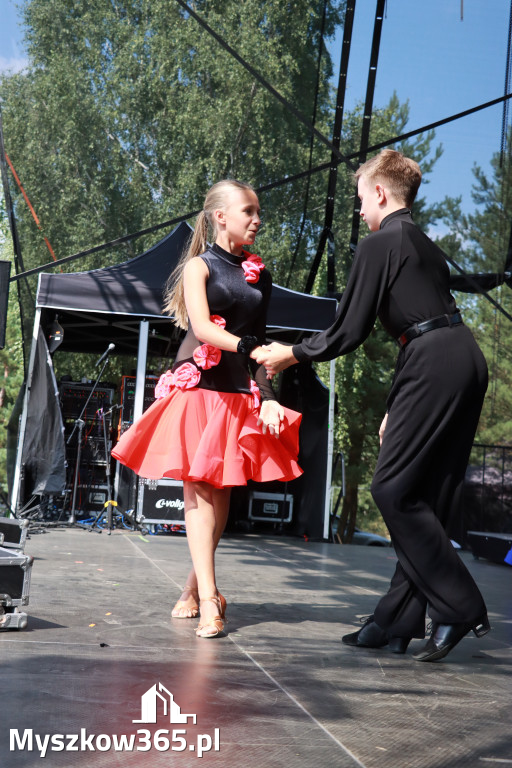 Fotorelacji XVIII: Taniec, muzyka i śpiew na Festiwalu z Kopyta w Gniazdowie