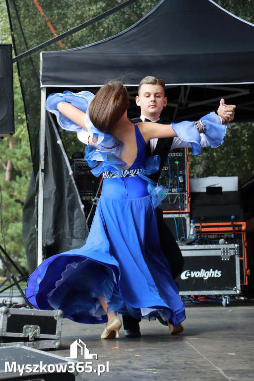 Fotorelacji XVIII: Taniec, muzyka i śpiew na Festiwalu z Kopyta w Gniazdowie
