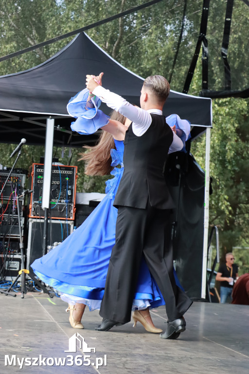 Fotorelacji XVIII: Taniec, muzyka i śpiew na Festiwalu z Kopyta w Gniazdowie