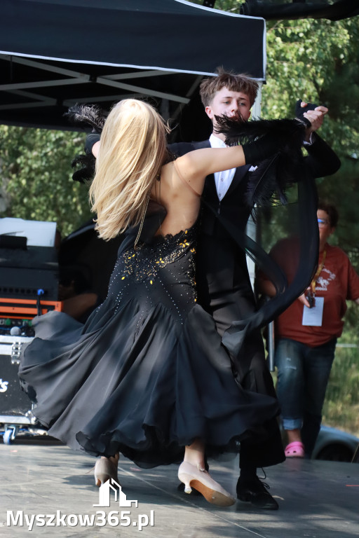 Fotorelacji XVIII: Taniec, muzyka i śpiew na Festiwalu z Kopyta w Gniazdowie