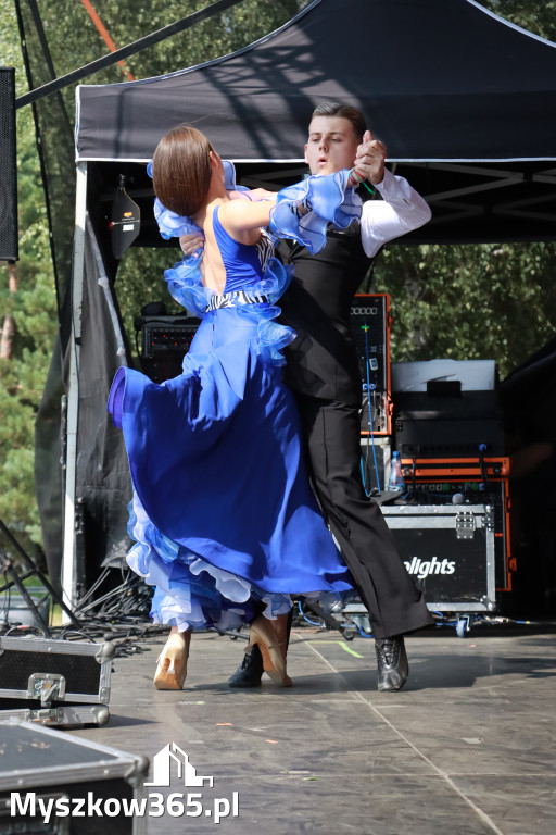 Fotorelacji XVIII: Taniec, muzyka i śpiew na Festiwalu z Kopyta w Gniazdowie