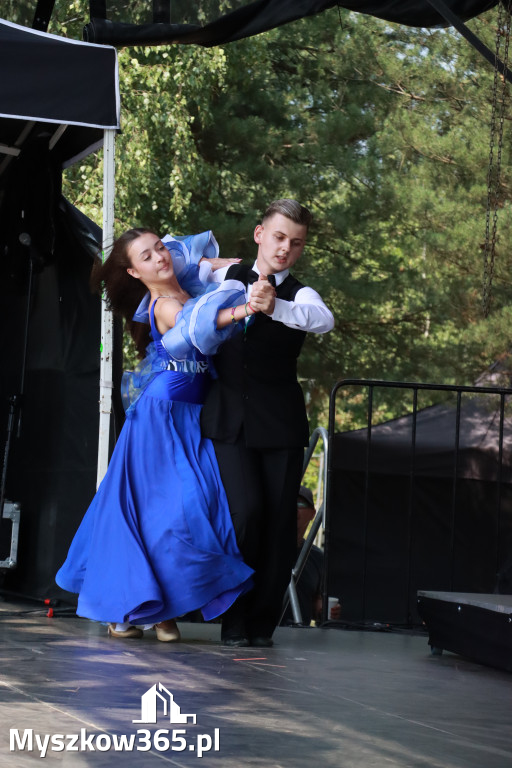 Fotorelacji XVIII: Taniec, muzyka i śpiew na Festiwalu z Kopyta w Gniazdowie