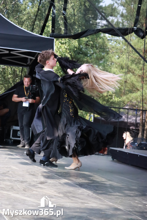 Fotorelacji XVIII: Taniec, muzyka i śpiew na Festiwalu z Kopyta w Gniazdowie