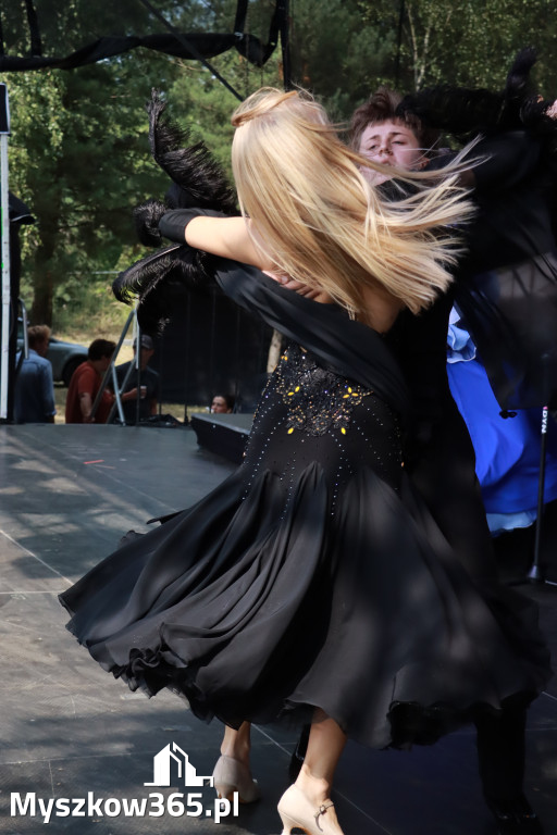 Fotorelacji XVIII: Taniec, muzyka i śpiew na Festiwalu z Kopyta w Gniazdowie
