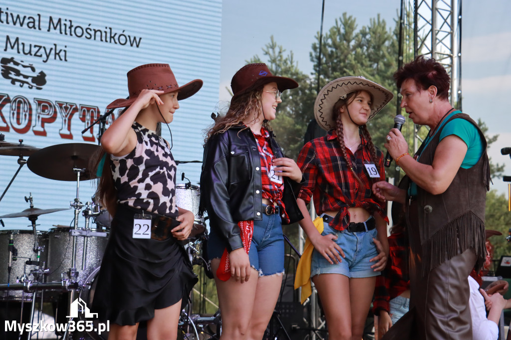 Fotorelacja XIX: Konkurs na strój w stylu Country - Festiwal z Kopyta w Gniazdowie