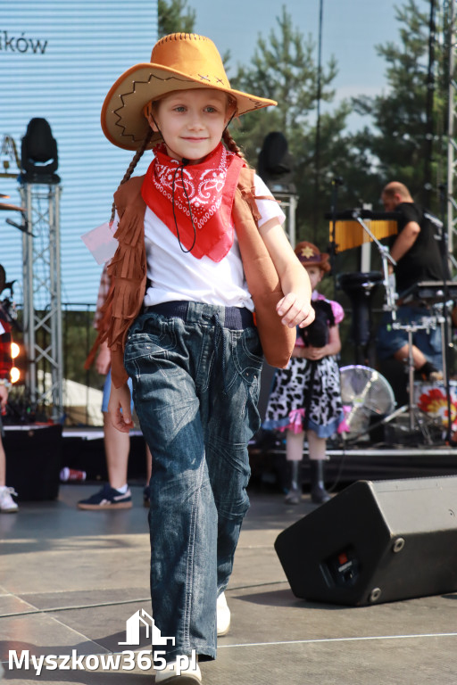Fotorelacja XIX: Konkurs na strój w stylu Country - Festiwal z Kopyta w Gniazdowie