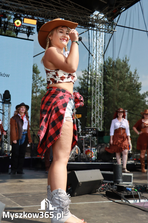 Fotorelacja XIX: Konkurs na strój w stylu Country - Festiwal z Kopyta w Gniazdowie