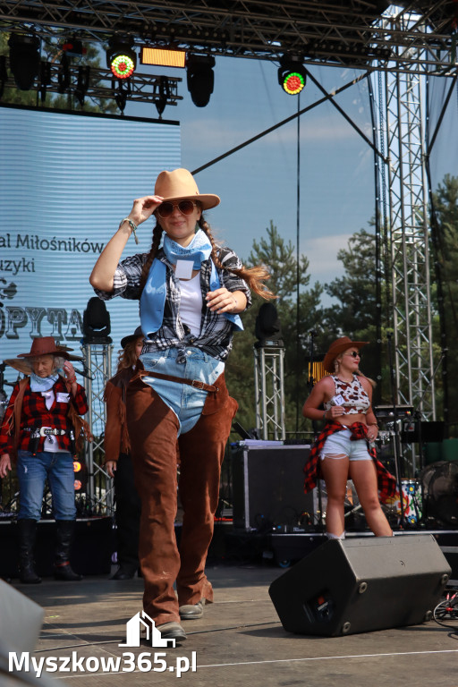 Fotorelacja XIX: Konkurs na strój w stylu Country - Festiwal z Kopyta w Gniazdowie