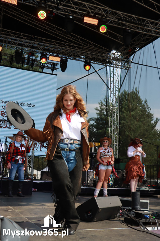 Fotorelacja XIX: Konkurs na strój w stylu Country - Festiwal z Kopyta w Gniazdowie