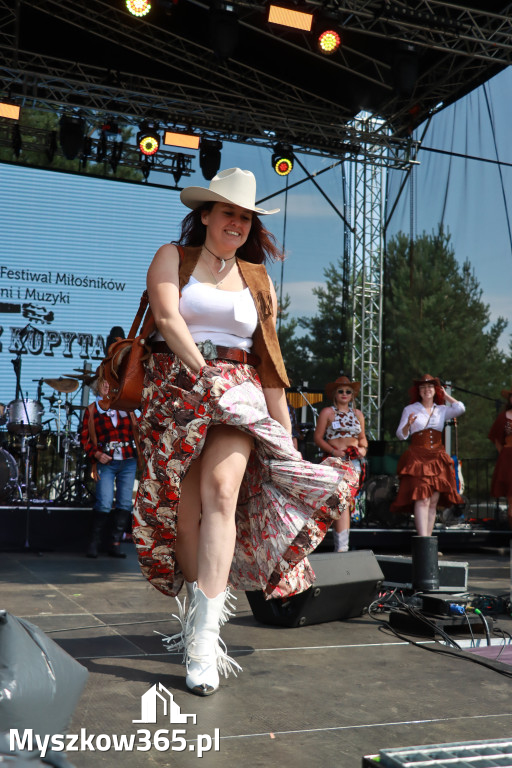 Fotorelacja XIX: Konkurs na strój w stylu Country - Festiwal z Kopyta w Gniazdowie