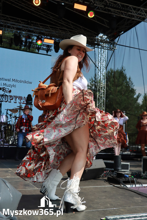 Fotorelacja XIX: Konkurs na strój w stylu Country - Festiwal z Kopyta w Gniazdowie
