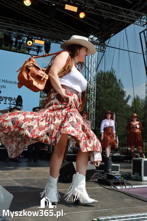 Fotorelacja XIX: Konkurs na strój w stylu Country - Festiwal z Kopyta w Gniazdowie