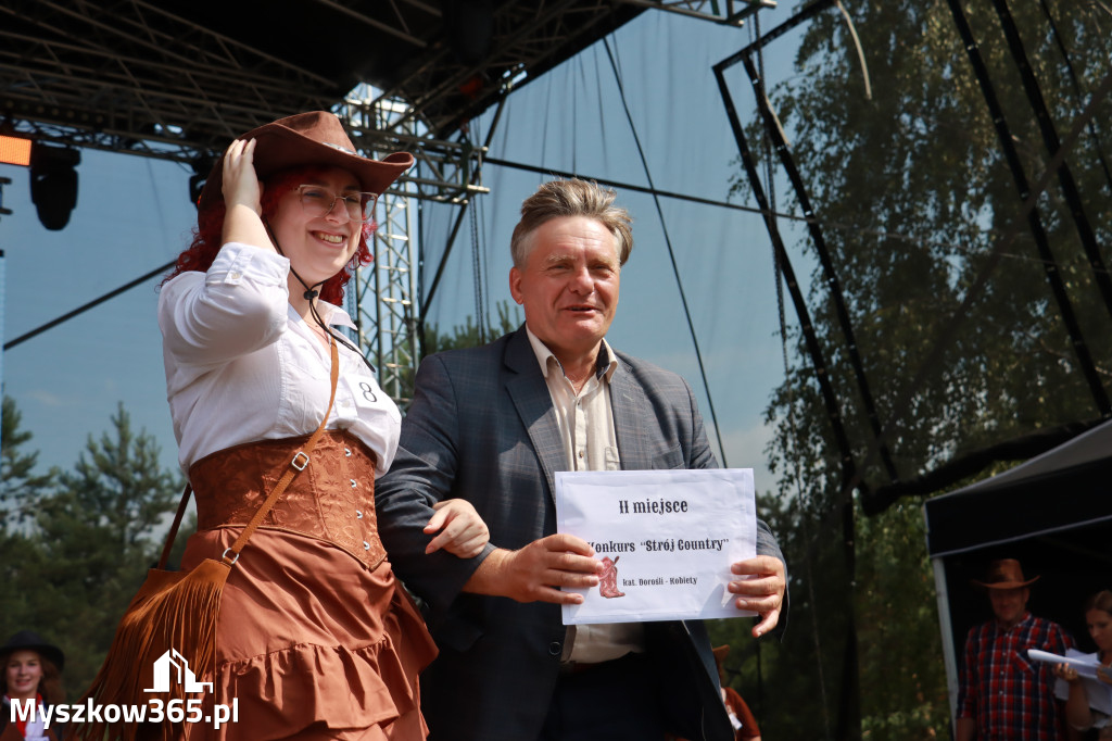 Fotorelacja XIX: Konkurs na strój w stylu Country - Festiwal z Kopyta w Gniazdowie
