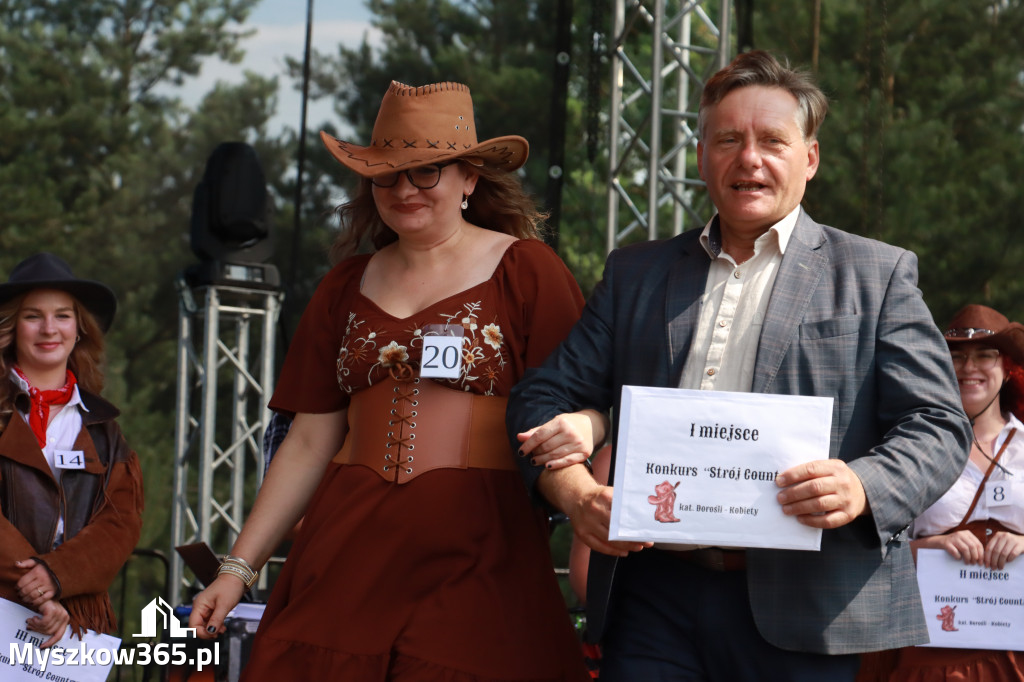 Fotorelacja XIX: Konkurs na strój w stylu Country - Festiwal z Kopyta w Gniazdowie