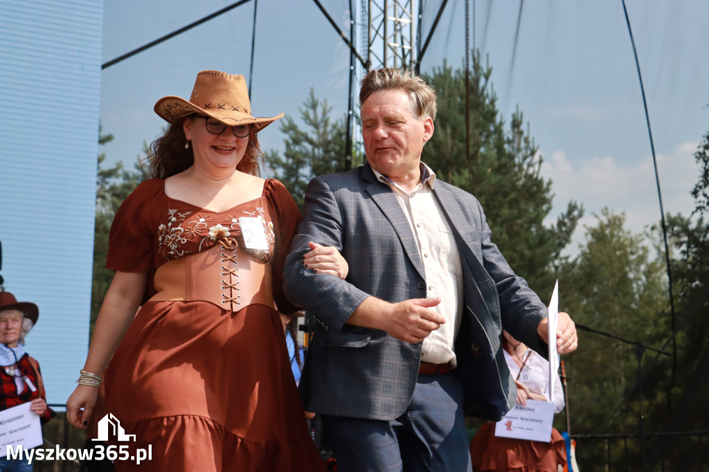 Fotorelacja XIX: Konkurs na strój w stylu Country - Festiwal z Kopyta w Gniazdowie