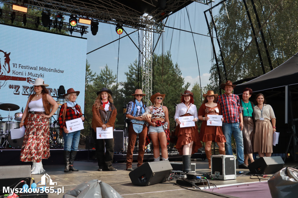 Fotorelacja XIX: Konkurs na strój w stylu Country - Festiwal z Kopyta w Gniazdowie