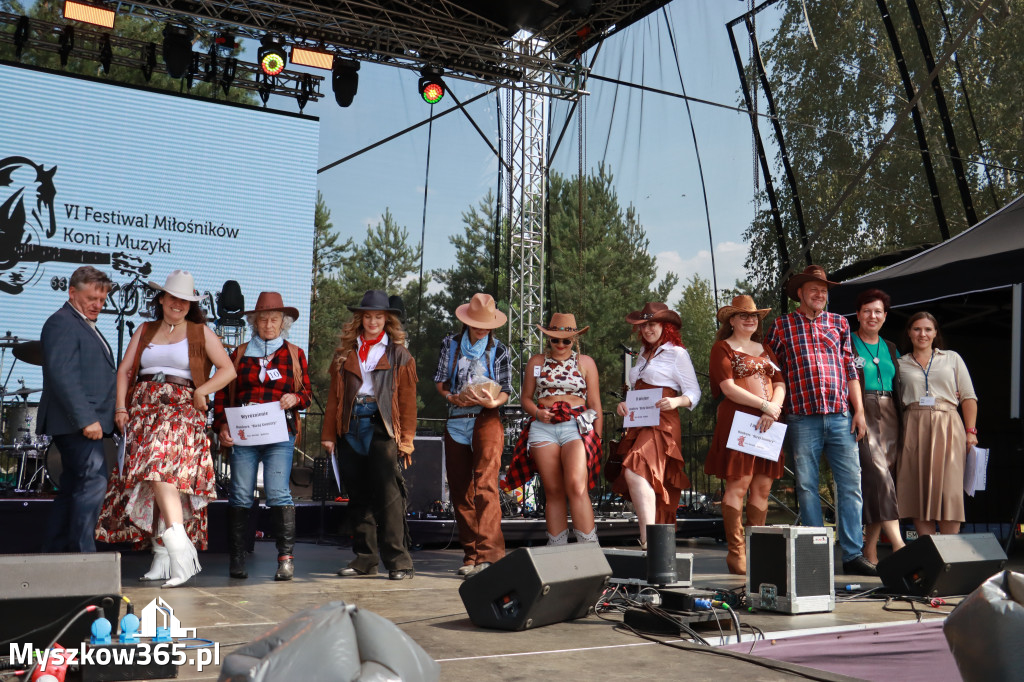 Fotorelacja XIX: Konkurs na strój w stylu Country - Festiwal z Kopyta w Gniazdowie