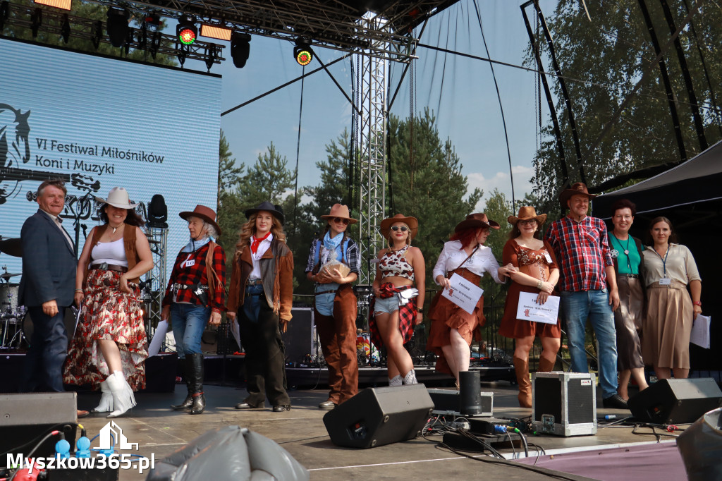Fotorelacja XIX: Konkurs na strój w stylu Country - Festiwal z Kopyta w Gniazdowie