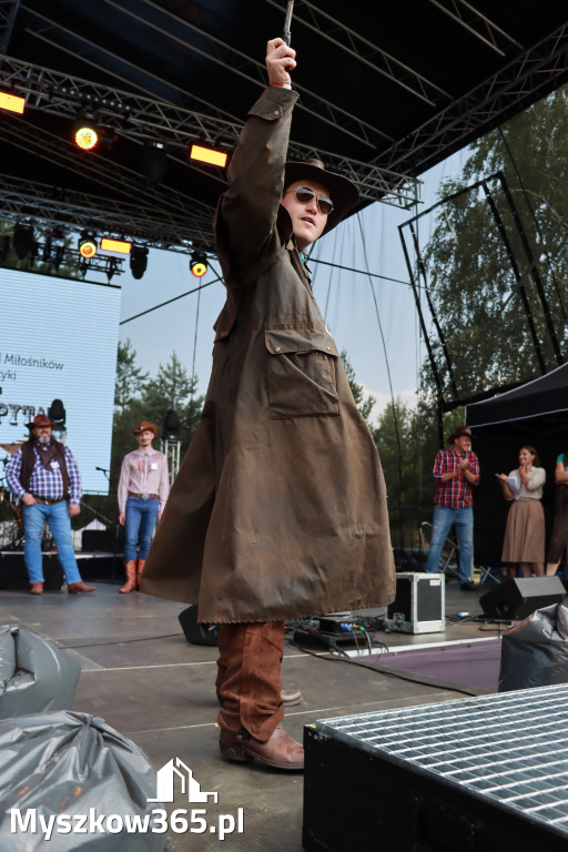 Fotorelacja XIX: Konkurs na strój w stylu Country - Festiwal z Kopyta w Gniazdowie