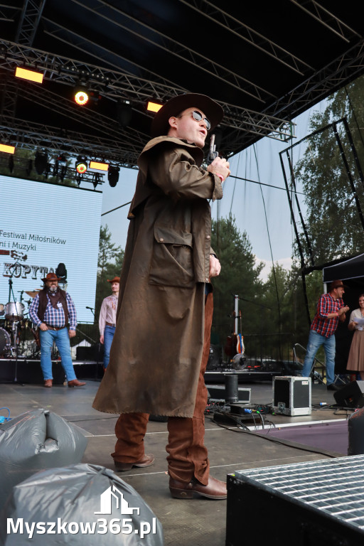 Fotorelacja XIX: Konkurs na strój w stylu Country - Festiwal z Kopyta w Gniazdowie