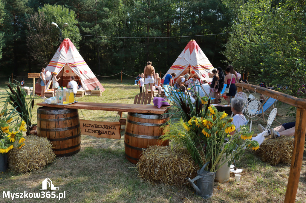 Fotorelacji XVIII: Taniec, muzyka i śpiew na Festiwalu z Kopyta w Gniazdowie