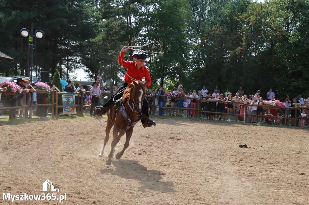 Fotorelacja XXI: Kaskaderski pokaz jeździecki - Festiwal z Kopyta w Gniazdowie