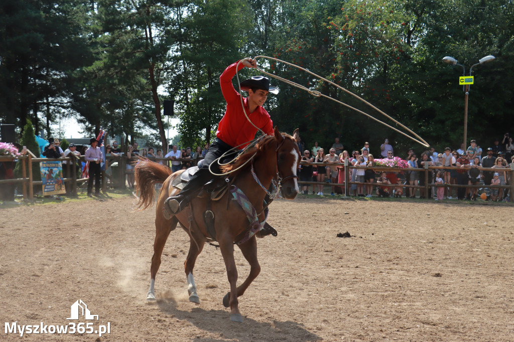 Fotorelacja XXI: Kaskaderski pokaz jeździecki - Festiwal z Kopyta w Gniazdowie