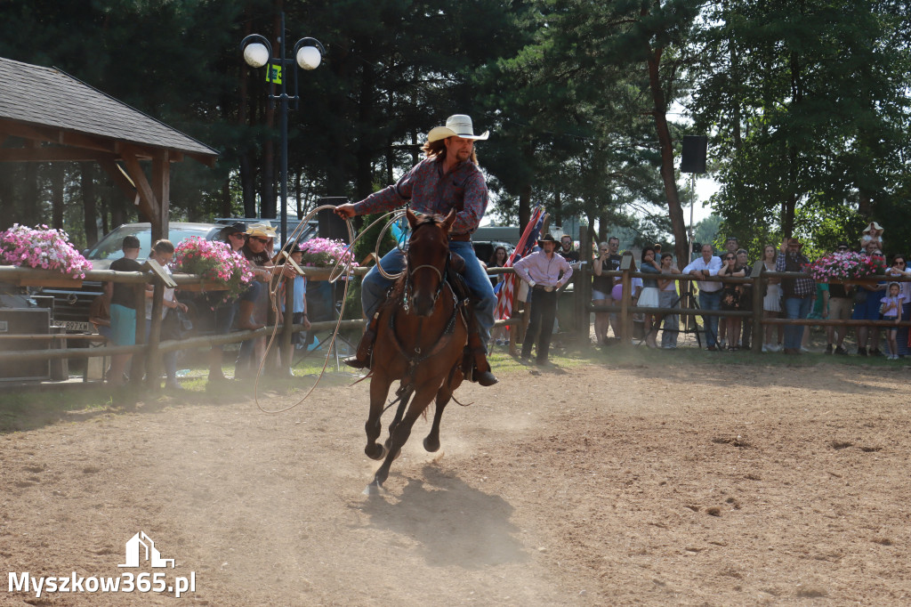 Fotorelacja XXI: Kaskaderski pokaz jeździecki - Festiwal z Kopyta w Gniazdowie
