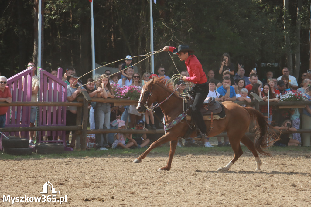 Fotorelacja XXI: Kaskaderski pokaz jeździecki - Festiwal z Kopyta w Gniazdowie