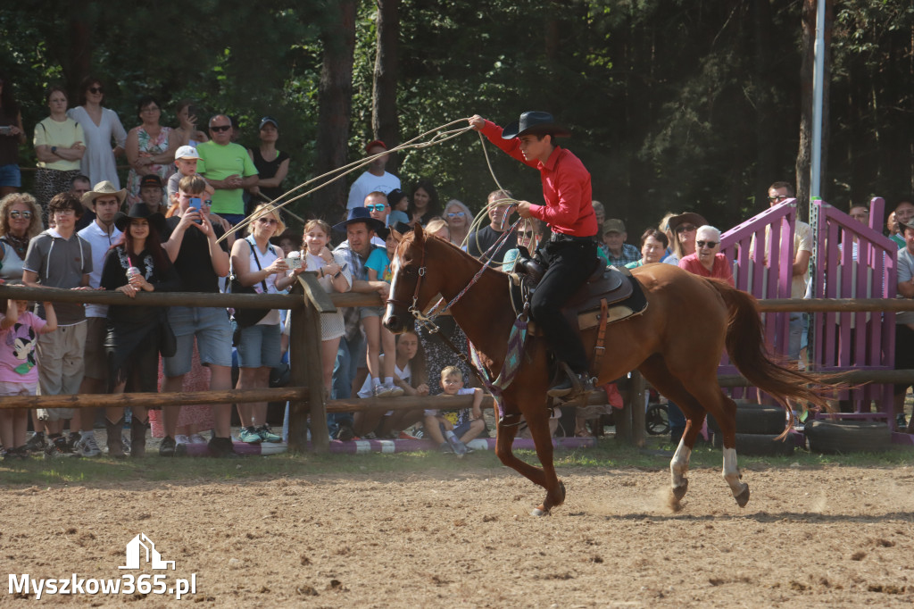 Fotorelacja XXI: Kaskaderski pokaz jeździecki - Festiwal z Kopyta w Gniazdowie