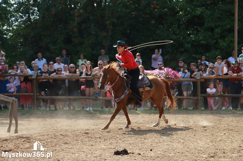 Fotorelacja XXI: Kaskaderski pokaz jeździecki - Festiwal z Kopyta w Gniazdowie