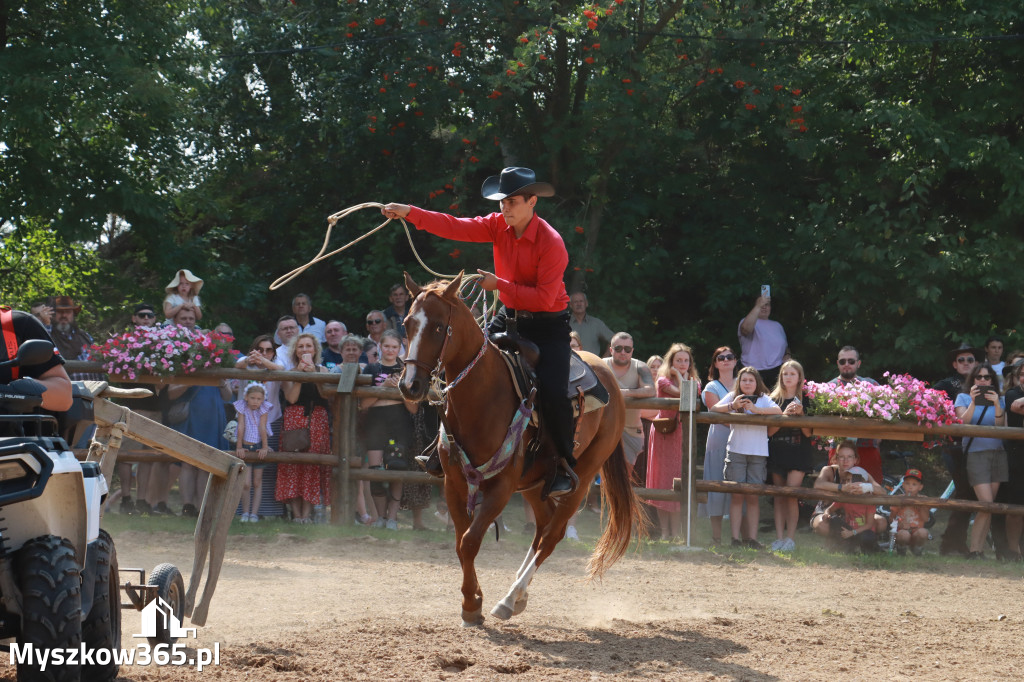 Fotorelacja XXI: Kaskaderski pokaz jeździecki - Festiwal z Kopyta w Gniazdowie
