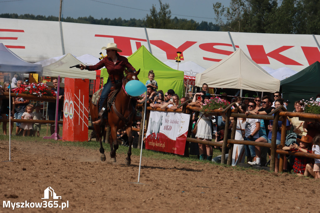 Fotorelacja XXI: Kaskaderski pokaz jeździecki - Festiwal z Kopyta w Gniazdowie