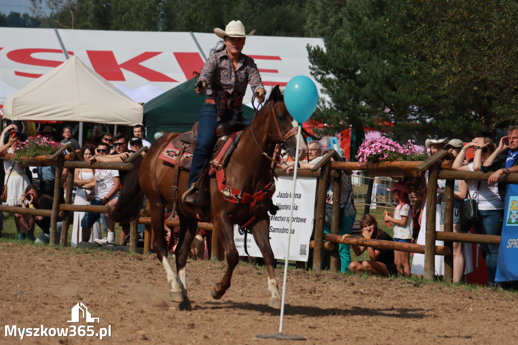 Fotorelacja XXI: Kaskaderski pokaz jeździecki - Festiwal z Kopyta w Gniazdowie