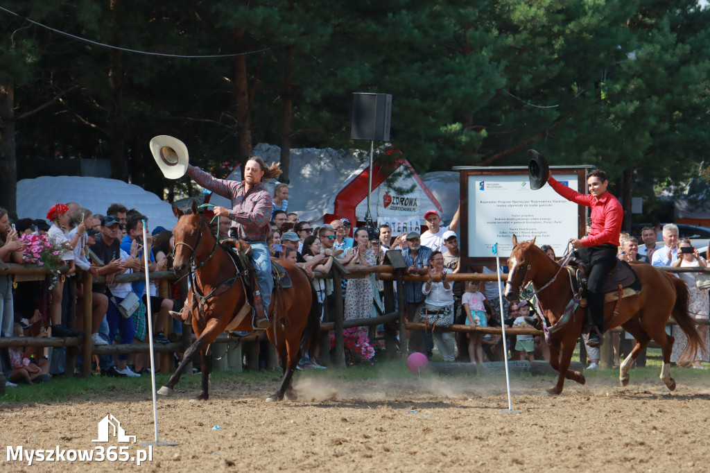 Fotorelacja XXI: Kaskaderski pokaz jeździecki - Festiwal z Kopyta w Gniazdowie