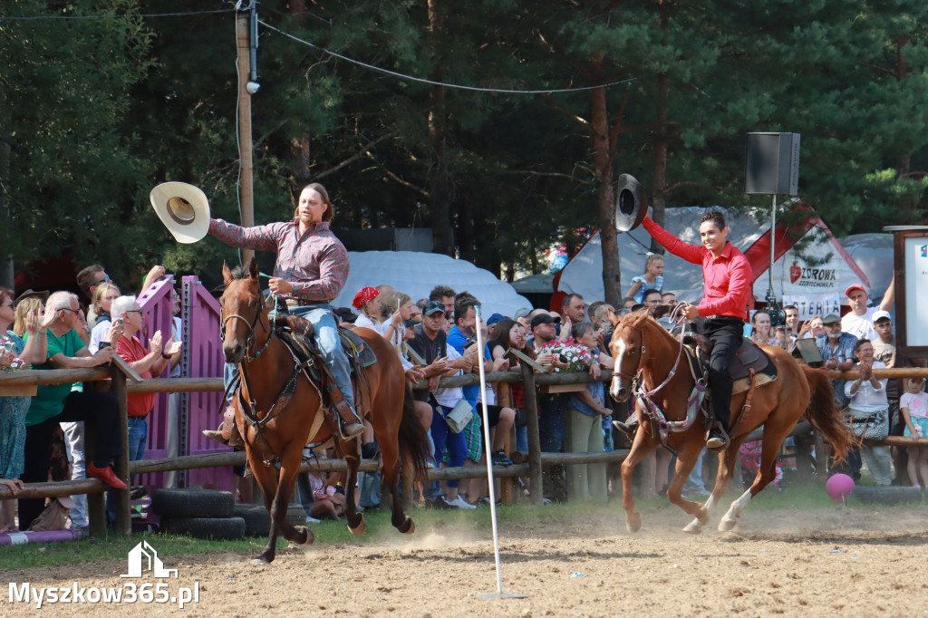 Fotorelacja XXI: Kaskaderski pokaz jeździecki - Festiwal z Kopyta w Gniazdowie