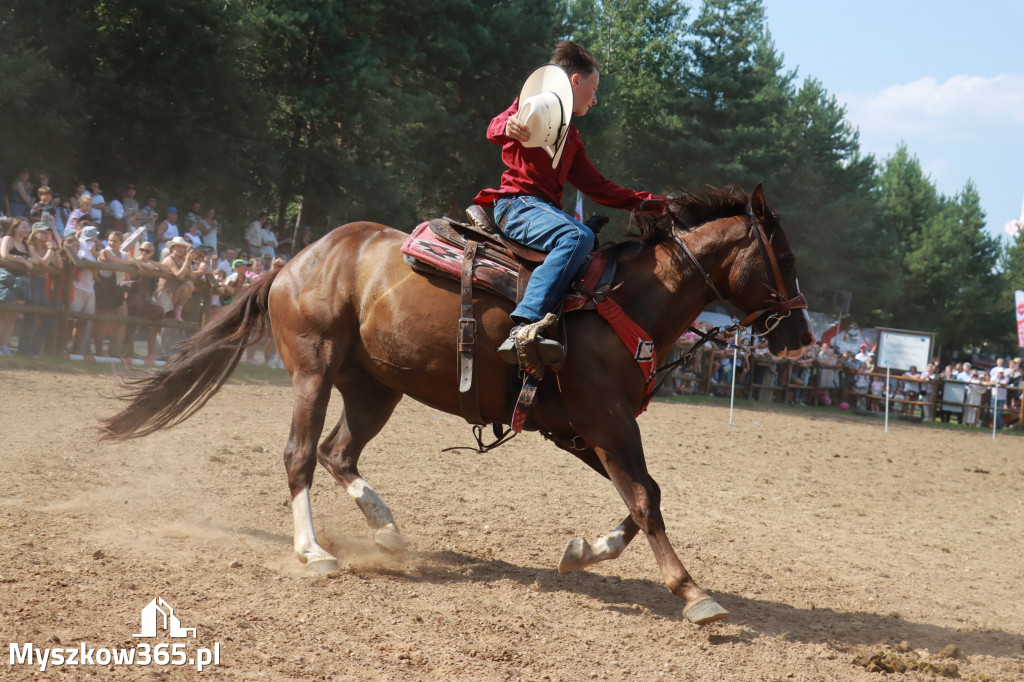 Fotorelacja XXI: Kaskaderski pokaz jeździecki - Festiwal z Kopyta w Gniazdowie