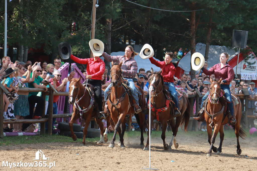 Fotorelacja XXI: Kaskaderski pokaz jeździecki - Festiwal z Kopyta w Gniazdowie