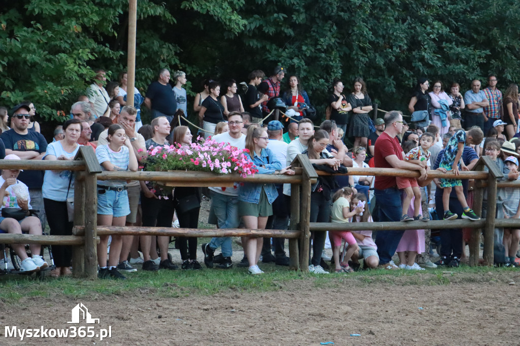 Fotorelacja XXI: Kaskaderski pokaz jeździecki - Festiwal z Kopyta w Gniazdowie