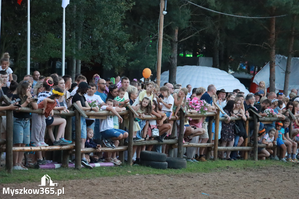 Fotorelacja XXI: Kaskaderski pokaz jeździecki - Festiwal z Kopyta w Gniazdowie