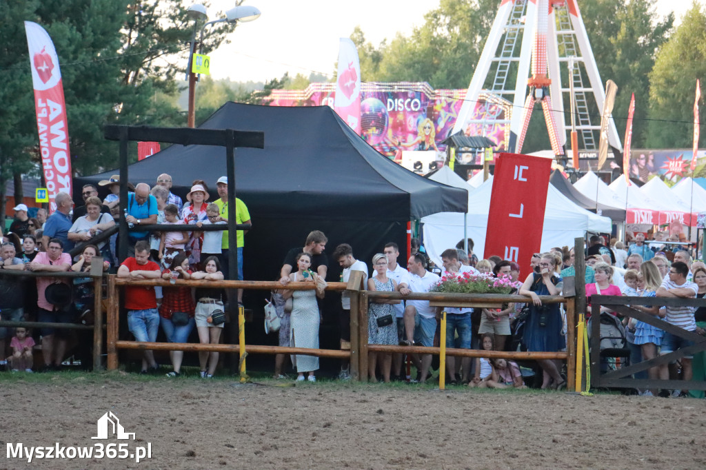 Fotorelacja XXI: Kaskaderski pokaz jeździecki - Festiwal z Kopyta w Gniazdowie
