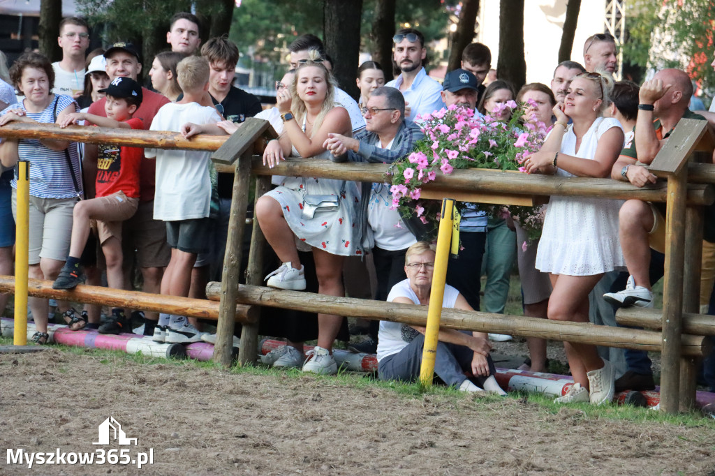 Fotorelacja XXI: Kaskaderski pokaz jeździecki - Festiwal z Kopyta w Gniazdowie