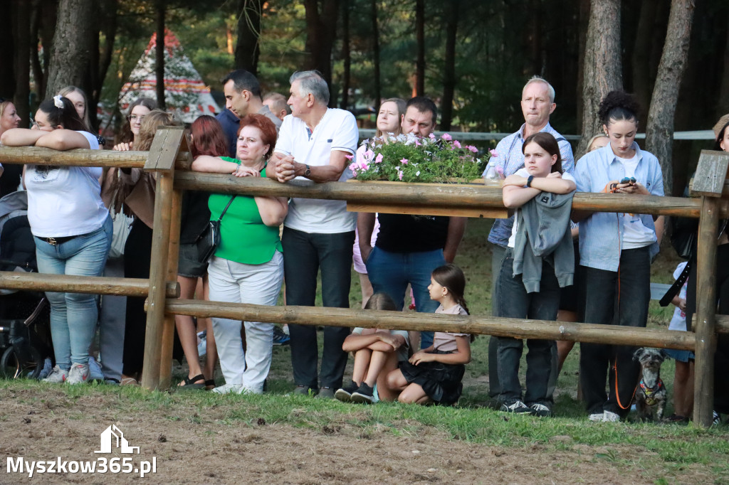 Fotorelacja XXI: Kaskaderski pokaz jeździecki - Festiwal z Kopyta w Gniazdowie