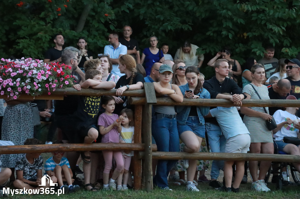 Fotorelacja XXI: Kaskaderski pokaz jeździecki - Festiwal z Kopyta w Gniazdowie