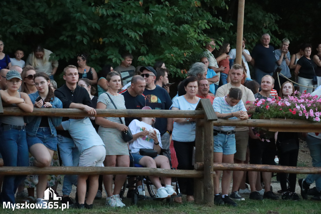 Fotorelacja XXI: Kaskaderski pokaz jeździecki - Festiwal z Kopyta w Gniazdowie