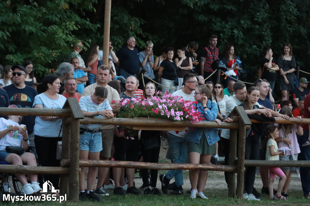 Fotorelacja XXI: Kaskaderski pokaz jeździecki - Festiwal z Kopyta w Gniazdowie