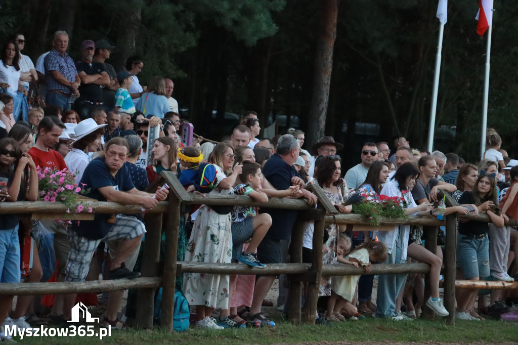 Fotorelacja XXI: Kaskaderski pokaz jeździecki - Festiwal z Kopyta w Gniazdowie