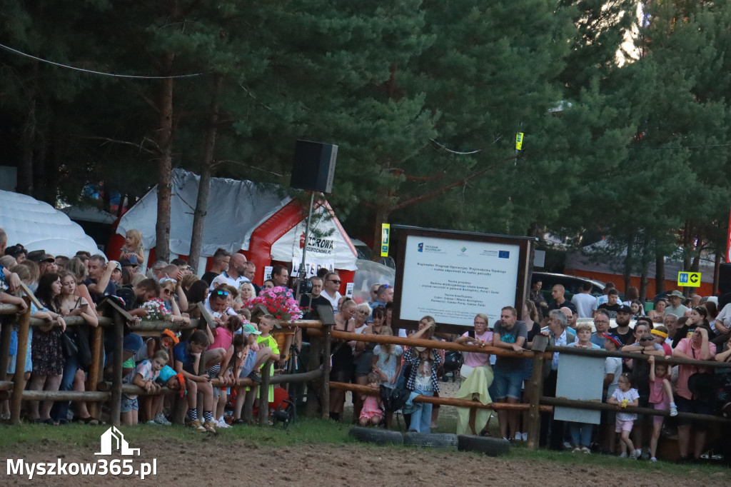 Fotorelacja XXI: Kaskaderski pokaz jeździecki - Festiwal z Kopyta w Gniazdowie