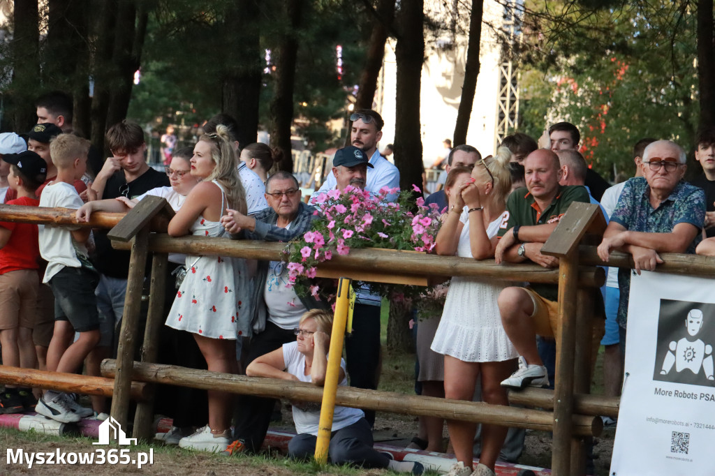 Fotorelacja XXI: Kaskaderski pokaz jeździecki - Festiwal z Kopyta w Gniazdowie