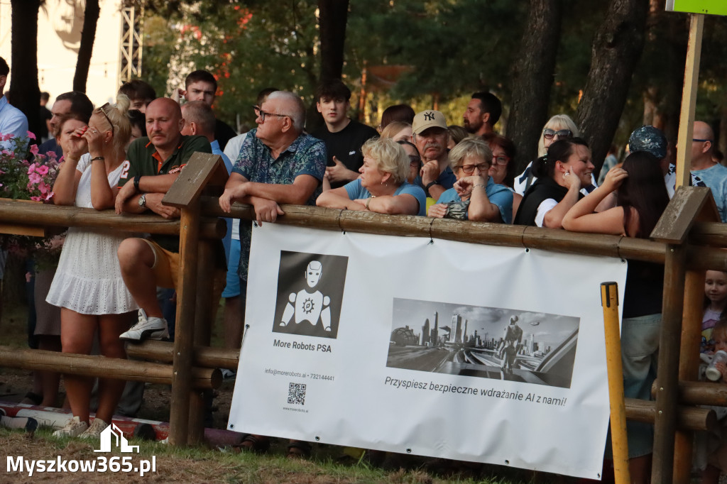 Fotorelacja XXI: Kaskaderski pokaz jeździecki - Festiwal z Kopyta w Gniazdowie